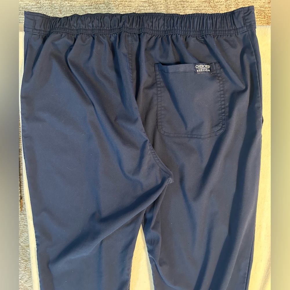 Navy Blue Scrubs - Picture 5 of 5